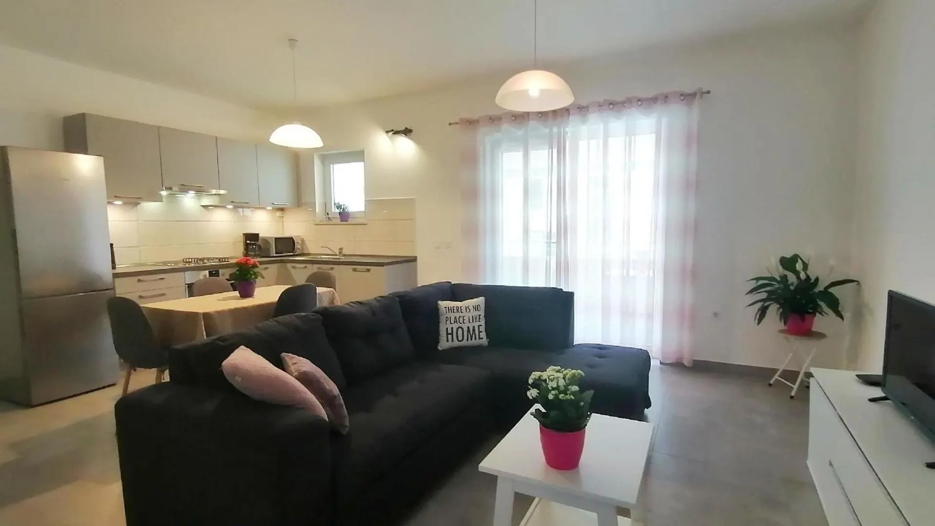 Apartment Moderne Ferienwohnung Dunja In Pula