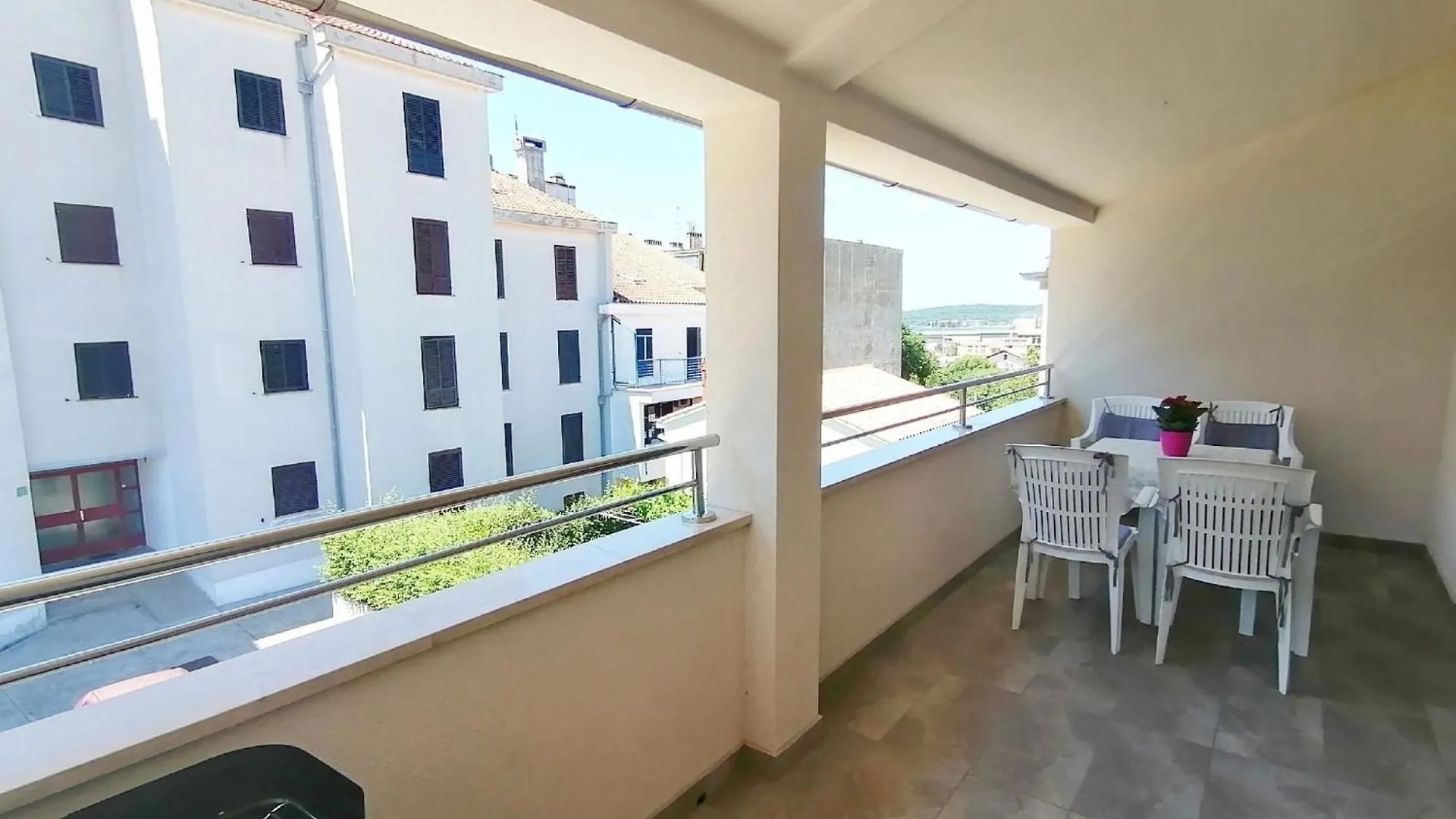 Apartment Moderne Ferienwohnung Dunja In Pula